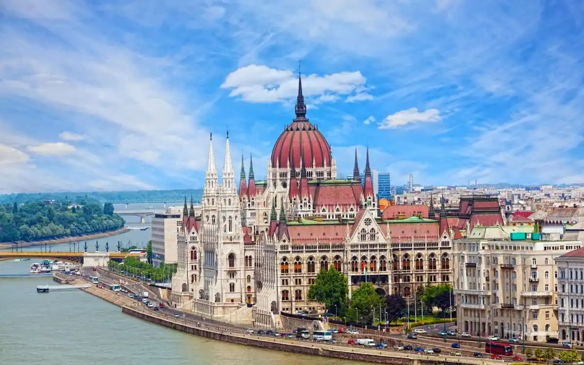 A Tourist Program To Hungary 4 Days 3 Nights