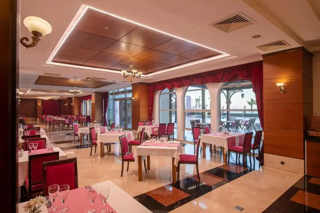 Crowne Plaza Antalya