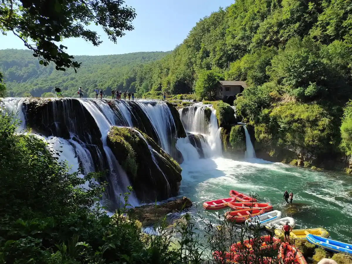 شلالات ستاربشكي بوك