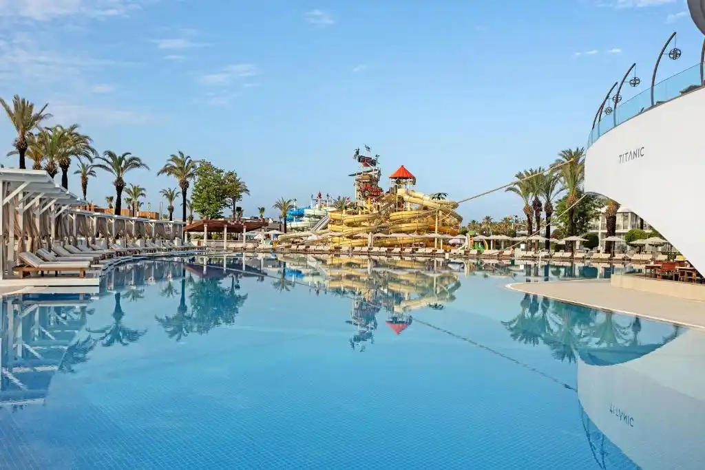 Titanic Beach Lara Hotel, Antalya