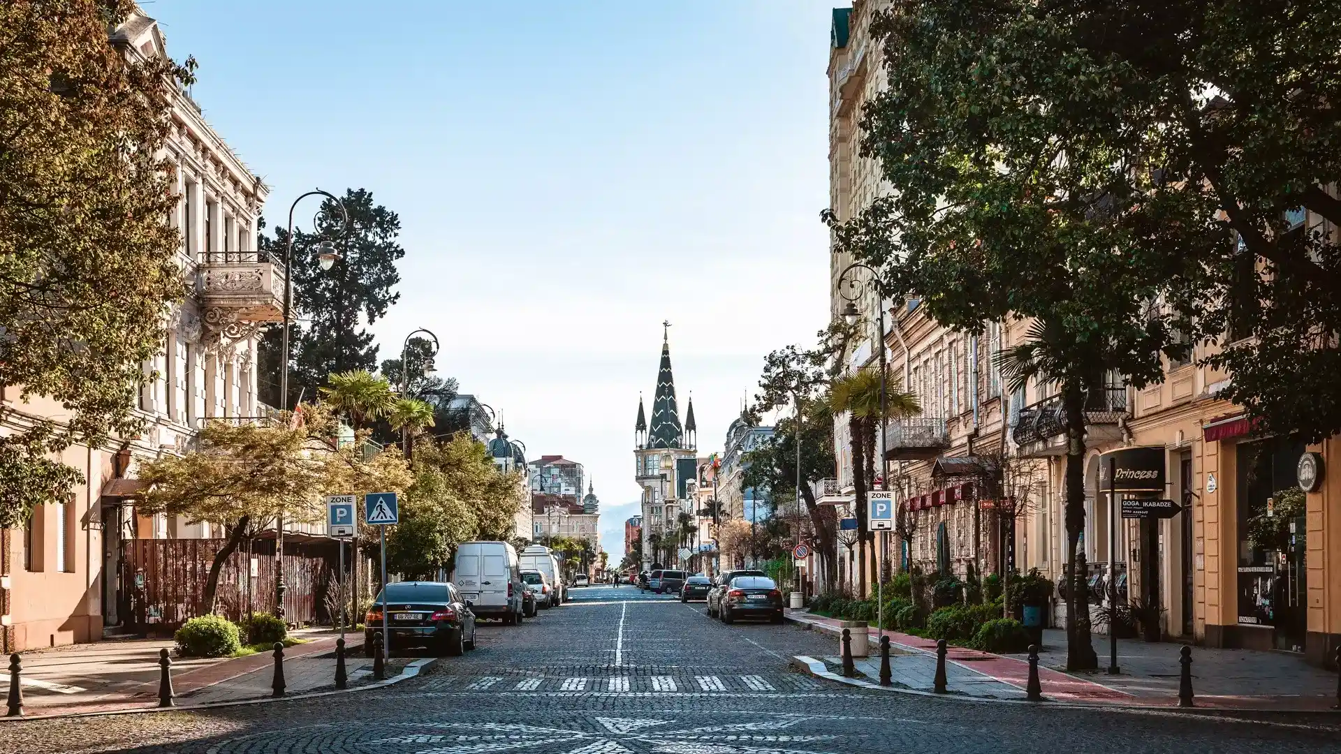 عيش تجربة الحياة البحرية في باتومي أفضل الأنشطة الشاطئية