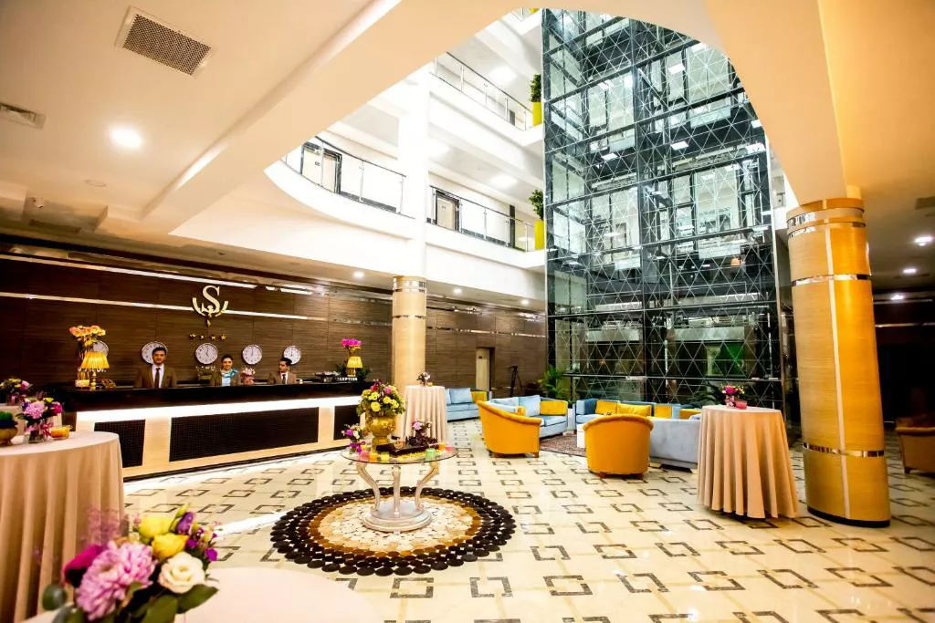 West Shine Hotel