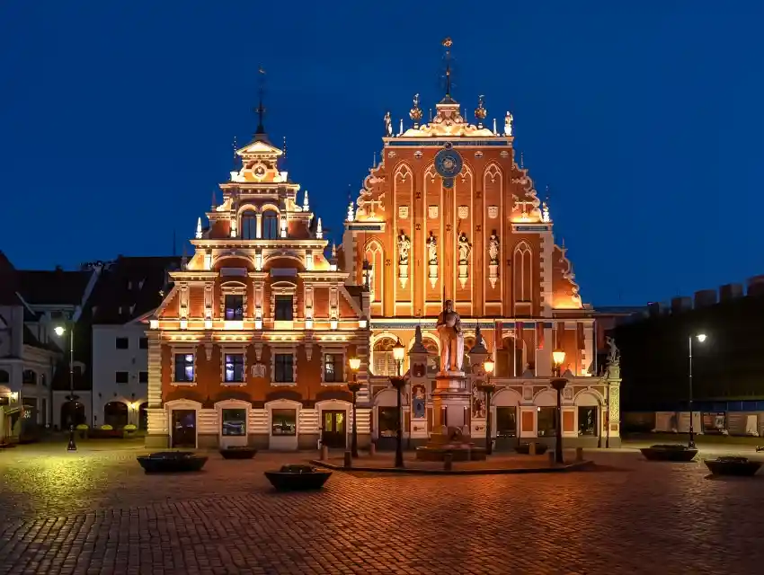 بيت الرؤوس السوداء في ريغا