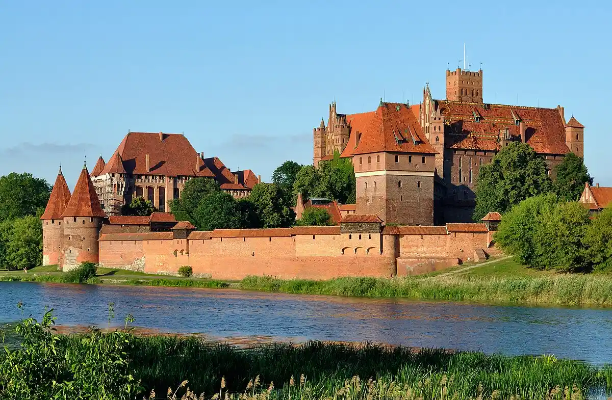 Luxury Tourist Program to Poland in Summer