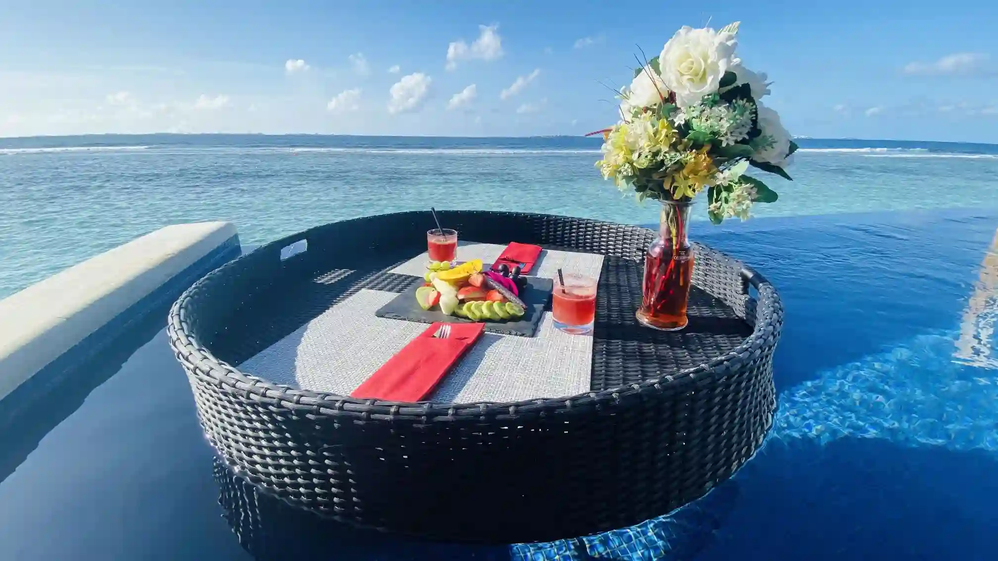 عرض المالديف في شهر يناير وفبراير