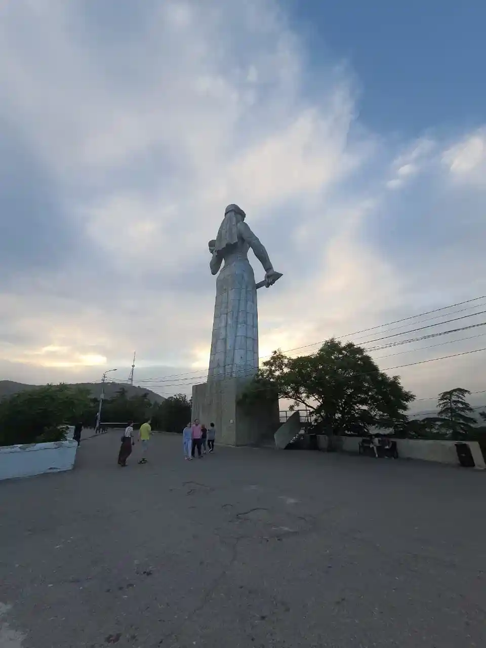 تمثال الملكة تمارة