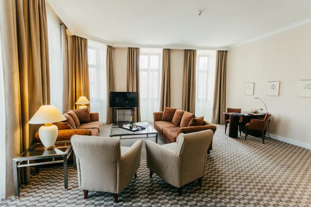 جناح مع طلّة