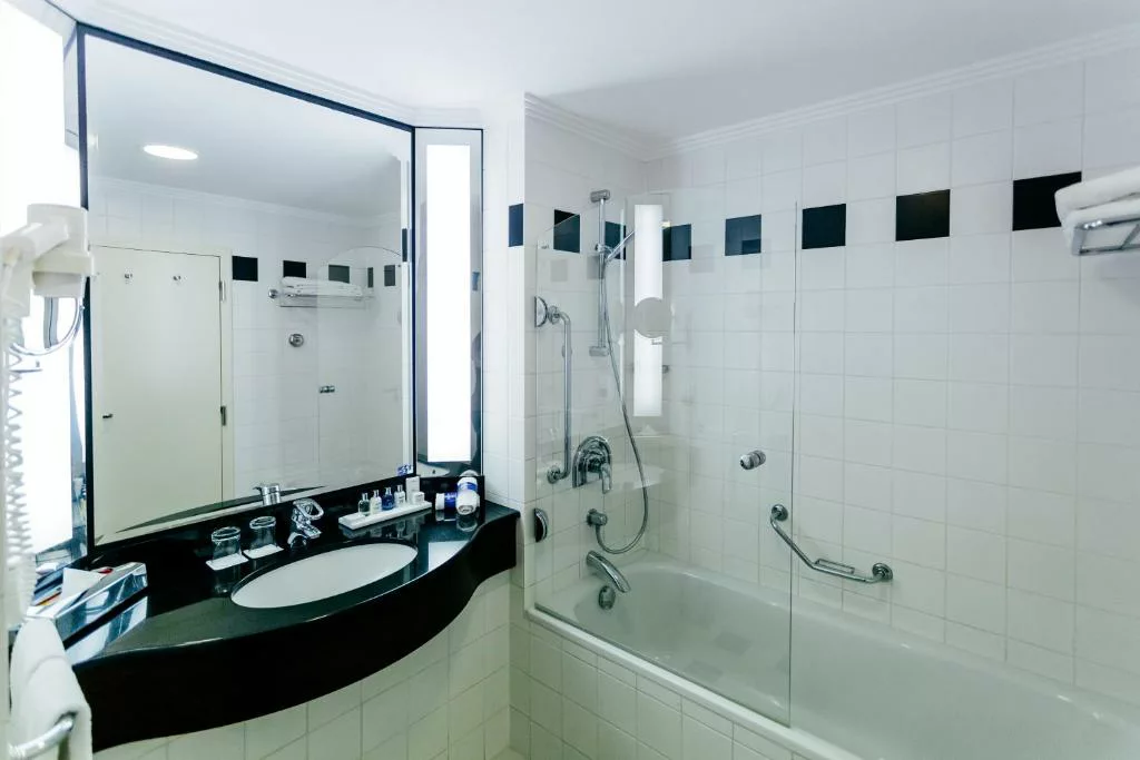 Radisson Blu Carlton Hotel, Bratislava