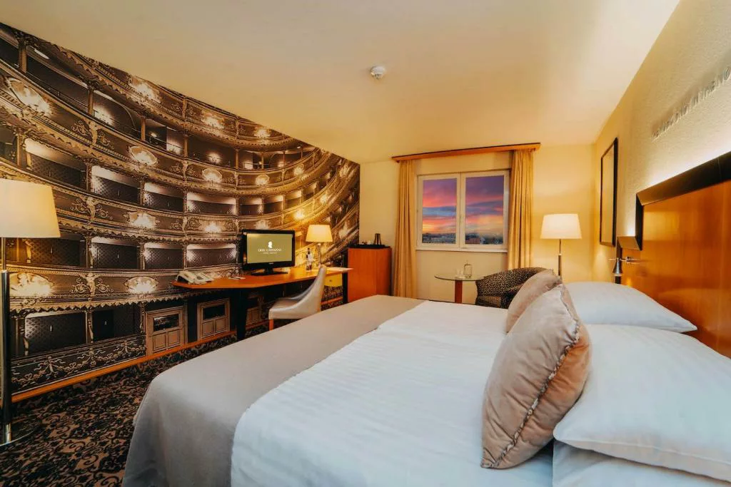 غرفة قياسية مزدوجة أو توأم