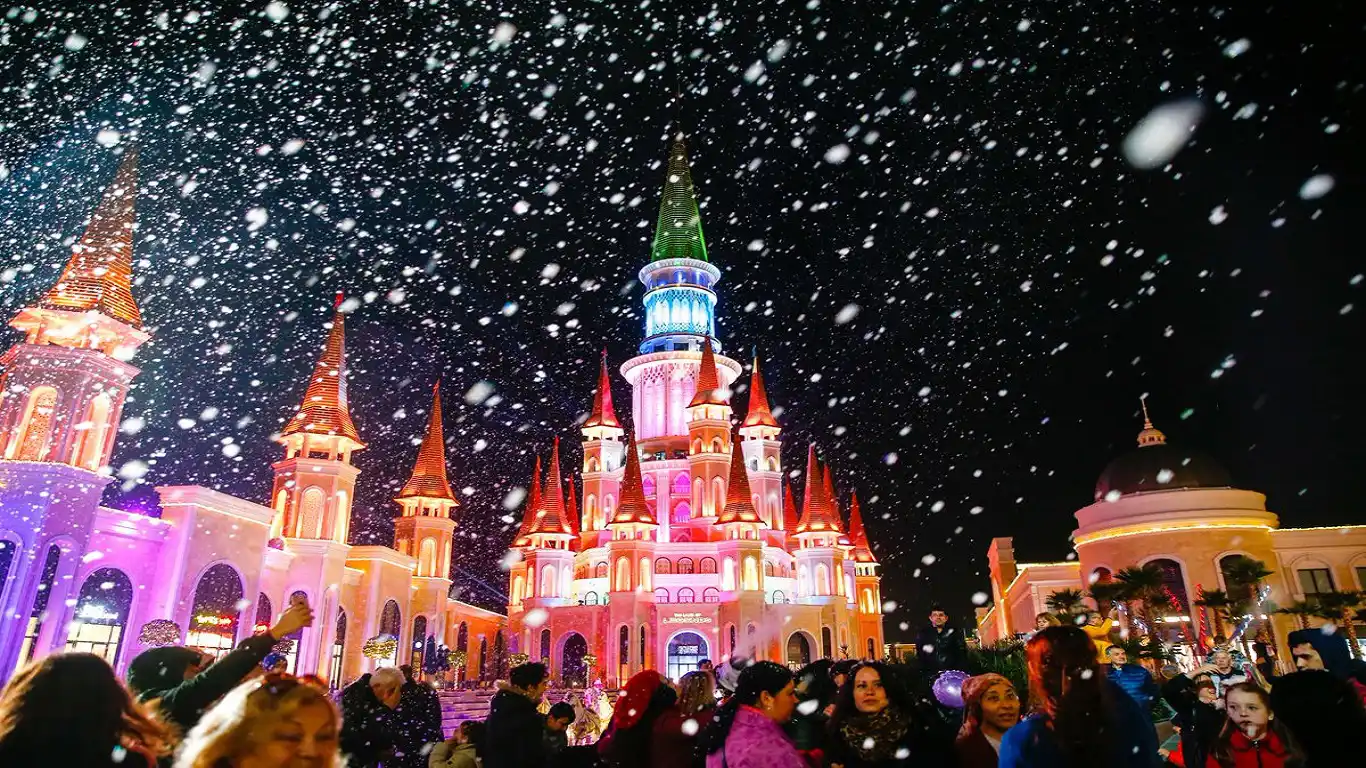 رحلة منتجع أرض الأساطير في أنطاليا